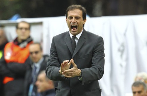 Аллегри остается у руля Милана Сильвио Берлускони и Адриано Галлиани решили не увольнять тренера.