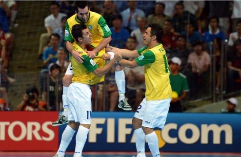 Футзал. Бразилия — чемпион мира! В невероятном и очень красивом финале Бразилия вырвала победу на последней минуте дополнительного времени.