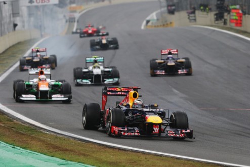 Формула-1. Феттеля лишат чемпионства? Феррари собирается подать протест по поводу итогового результата Гран-при Бразилии.