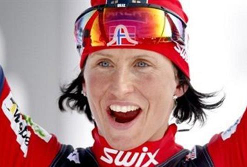 Лыжные гонки. Бьорген одерживает третью победу подряд  Норвежская лыжница Марит Бьорген выиграла и второй старт в Куусамо, обыграв на дистанции пятикило...