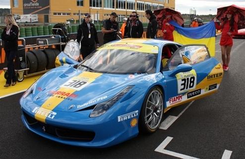 Мировой финал Ferrari Challenge: Ferrari Team Ukraine достойно завершает сезон Гонкой в Валенсии, на знаменитом треке имени Рикардо Тормо, завершился се...