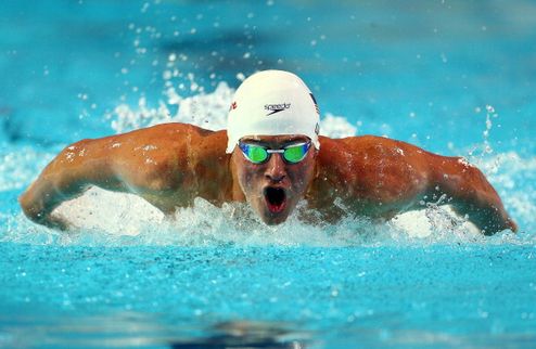 Плавание. ЧМ. Золото Лохте, две медали Хоссу Завершились первые финальные заплывы на чемпионате мира по плаванию на короткой воде в Стамбуле.
