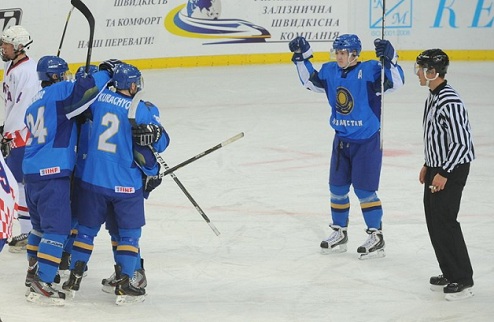 МЧМ (U-20). Казахстан завоевывает серебро Команда, которой прочили повышение в классе, довольствовалась вторым местом на донецком турнире.