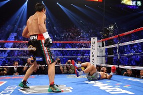 Де Ла Хойя: Паккьяо потерял себя прежнего В своем последнем бою филиппинец проиграл тяжелым нокаутом Хуану Мануэлю Маркесу.