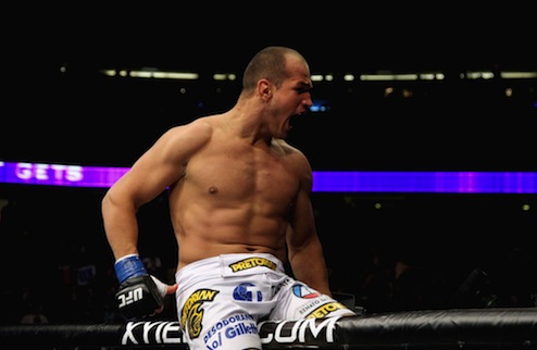 Эксклюзив. Джуниор дос Сантос: "Снова нокаутирую Веласкеса" Эксклюзивное интервью с чемпионом накануне UFC 155.