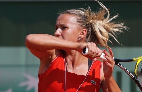 Брисбен (WTA). Цуренко обыграла Гайдошову, Азаренко прошла Лисицки  Продолжается второй круг турнира в Австралии.