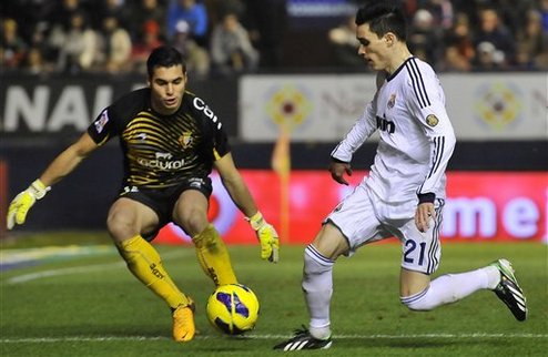 Реал не выиграл у Осасуны, Валенсия одолела Севилью Мадридцы в очередной раз теряют очки в Примере.