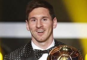 Месси личные награды не интересуют Аргентинский нападающий Барселоны в начале этого года получил четвертый Золотой мяч в карьере.