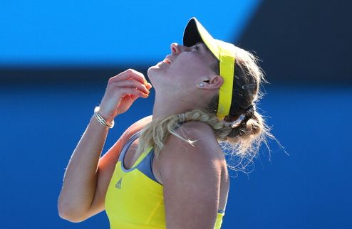 Кербер: "Свитолина играла очень хорошо" Немецкая теннисистка прокомментировала свою непростую победу над украинкой в первом раунде Australian Open.