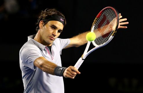 Australian Open. Федерер дожал Тсонга Роджеру Федереру понадобилось пять сетов для победы в четвертьфинале.