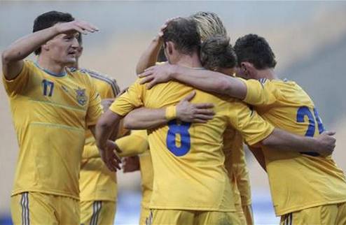 Украина уверенно расправилась с норвежцами Михаил Фоменко начинает работу в национальной команде с победы. 