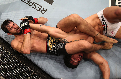 Радикальные меры iSport.ua анализирует недавнее решение UFC расторгнуть соглашения с 16 бойцами. 