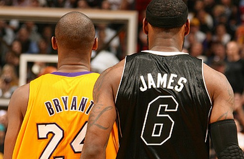 ЛеБрон и Брайант — игроки месяца в НБА Лига раздает индивидуальные награды.