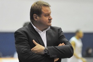 Мурзин: "Мне понравилось отношение команды к игре" После поражения в Запорожье наставник Говерлы пообщался с местными СМИ.