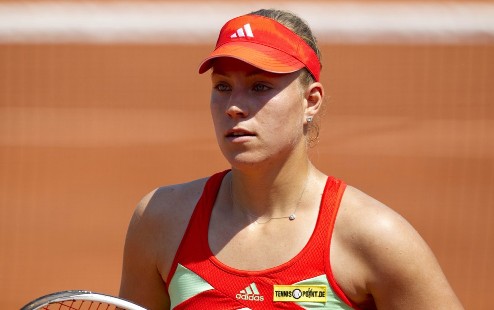 Кербер: "Не знала, что Стосур снимется с турнира" Немецкая теннисистка прокомментировала свой выход в полуфинал турнира в Индиан-Уэллсе.