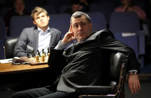 Шахматы. Иванчук расписал ничью с Карлсеном В пятом туре Турнира претендентов, который проходит в Лондоне, не было зафиксировано ни одной победы.