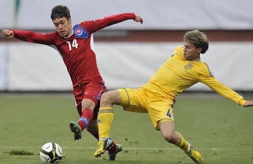 Молодежная сборная Украины сыграла вничью с чехами Команда Сергея Ковальца провела первый их двух запланированных товарищеских матчей. 