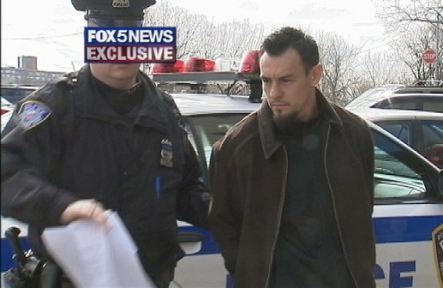 Герреро арестован за ношение оружия Роберту Герреро грозит 4-летний тюремный срок. 