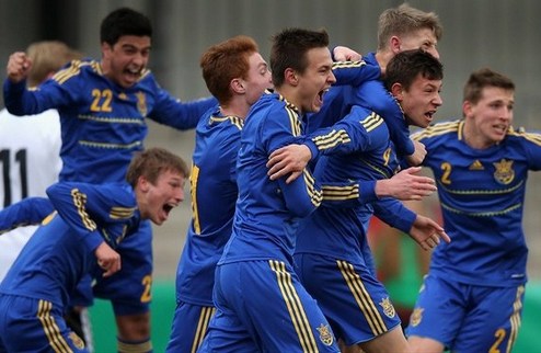 Сборная Украины U-17 вышла на чемпионат Европы! В решающем матче украинцы одолели сверстников из Германии. 