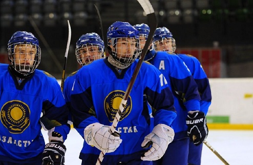 ЮЧМ (U-18). Казахстан в шаге от повышения в классе Уверенно обыграв австрийцев, сборная Казахстана почти оформила выход в дивизион 1А. 