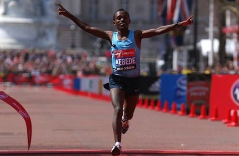 Кебеде и Джепту — триумфаторы марафона в Лондоне Представитель Эфиопии и бегунья из Кении увозят домой победы.