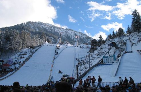 FIS объявила кандидатов на проведение чемпионатов мира Стало известно, кто претендует на проведение чемпионатов мира по лыжным видам спорта.