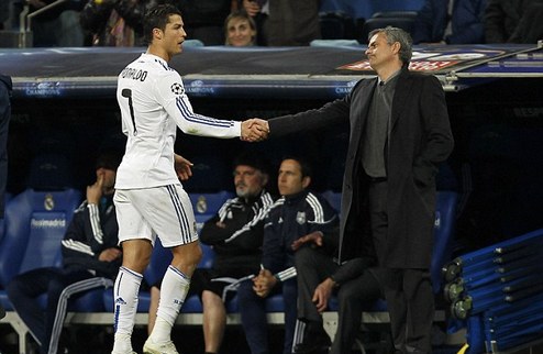 Моуриньо и Роналду дисквалифицированы на два матча КДК испанской Федерации футбола вынес наказания для игрока и тренера Реала.