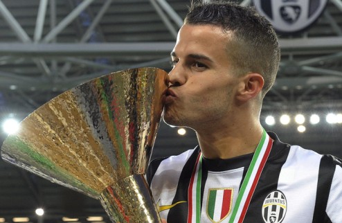 Агент: Джовинко начнет сезон в Турине Чемпион Италии не собирается отправлять 26-летнего атакующего полузащитника в аренду.