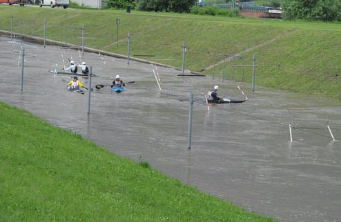 Гребной слалом. Из-за наводнения в Польше ЧЕ-2013 сегодня не стартует Сегодня, 7 июня, в Кракове должен был начаться чемпионат Европы по гребному слалом...