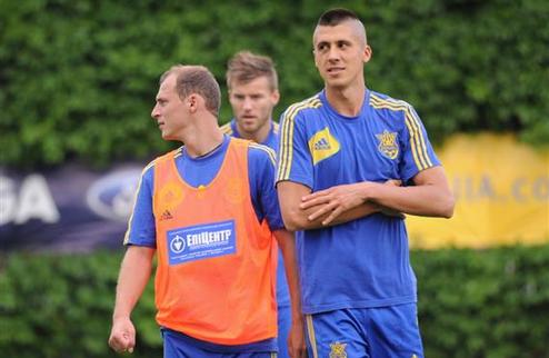 Хачериди не сыграет с Черногорией Защитник сборной Украины не смог восстановиться после травмы. 