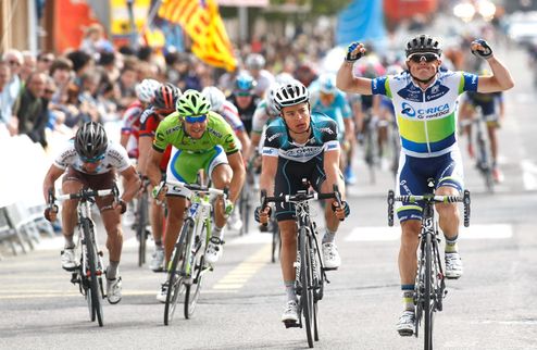 Тур де Франс. Герранс обставил Сагана Австралиец Саймон Герранс (Orica-GreenEdge) выиграл третий этап супермногодневки Тур де Франс. На финише он переиг...