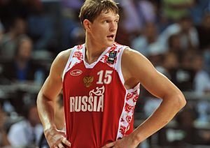 Локомотив-Кубань хочет вернуть Мозгова в Россию Участники Евролиги предлагают игроку НБА многолетний контракт. 