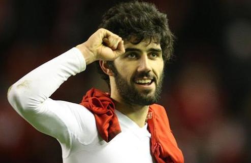 "Нето в Интере не будет" Агент 25-летнего португальца развеял слухи о возможном уходе защитника из питерского клуба.