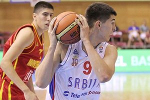 Сербия: Митрович заменит Бирчевича Душан Ивкович вынужден сделать замену при подготовке сборной к Евробаскету. 