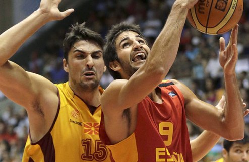 Товарищеский матч. Испания одолела Македонию В единственном спарринге вторника домашнюю победу отпраздновали Марк Газоль и компания.