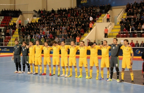 Футзал. Есть заявка Украины на матч с венграми Евгений Рывкин определил 14 футзалистов, которые будут играть в первом матче плей-офф. 