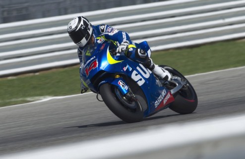 MotoGP. Де Пюнье доволен прогрессом Suzuki Рэнди де Пюнье одобряет возвращение Suzuki в чемпионат.

