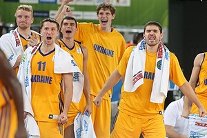 Сборная Украины завтра возвращается в Киев! Федерация баскетбола Украины приглашает всех желающих встретить нашу команду в аэропорту.