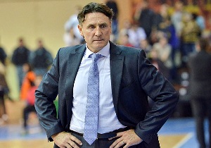 Хомичюс: "Нам нужно прибавлять в уверенности и серьезности" Главный тренер Днепра подвел итог матчу в Киеве. 