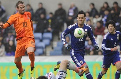 ТМ. Нидерланды упустили победу в Японии, Испания одолела Экв.Гвинею Завершились очередные товарищеские матчи сборных.