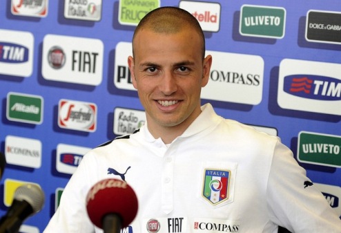 Наполи делает предложение по Антонелли Защитник Дженоа и сборной Италии все ближе к Партенопеи.