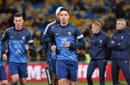 Дешам исключил из команды Насри, Жиру, Абидаля и Реми Главный тренер сборной Франции не рассчитывает на этих футболистов в ответном матче с Украиной.
