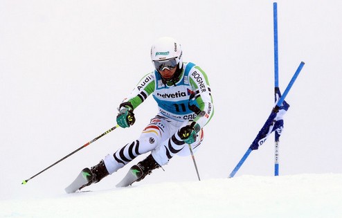 Горные лыжи. Нойройтер снова травмирован Немецкий горнолыжник вынужден будет пропустить завтрашний старт в Валь-д'Изере.