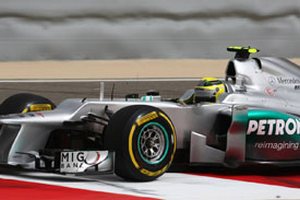 Формула-1. Хэмилтон не будет тестировать болид в Бахрейне Нико Росберг станет единственным пилотом Мерседеса, который сядет за руль W04 на предстоящих ш...