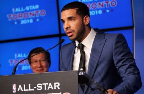НБА. Торонто организует "день Дрейка" Канадский клуб почтит всемирно известного канадского рэппера. 
