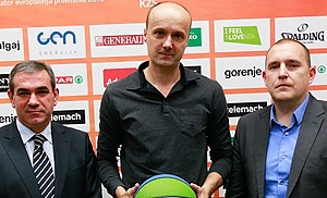 Официально: Здовц — главный тренер сборной Словении Словенский специалист вернулся в главную сборную страны. 