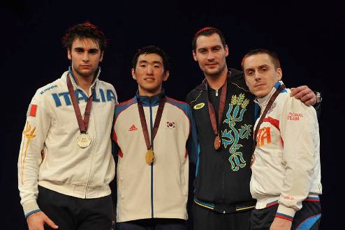 Фехтование. Никишин открыл сезон бронзой Украина получила первую медаль во "взрослом" сезоне 2013/14.