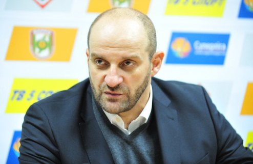 Митрович: "Два очка в Запорожье были очень важны" Новый главный тренер Азовмаша очертил проблемы своей команды после поражения в Запорожье. 