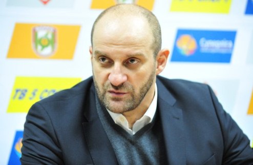 Митрович: "Нам нужны два игрока" Главный тренер Азовмаша об уровне своей команды, новичках и прошлых временах. 