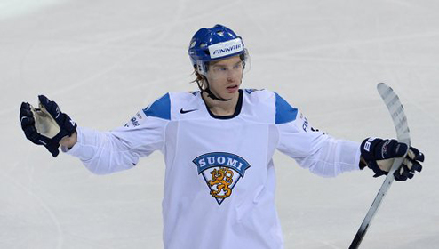 Хоккей. Салминен и Иммонен поедут в Сочи Сборная Финляндия определилась с заменами травмированных игроков.